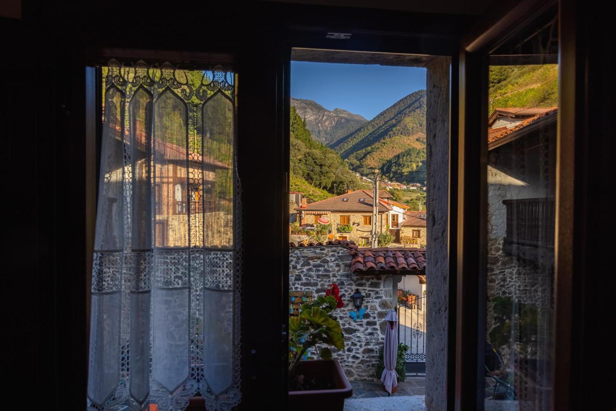 Posada Villa Matilde Cillorigo de Liebana Exterior photo